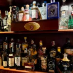 King Edward Royal Pub Ancona — vetrina dei distillati
